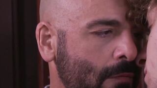 UNBELIEVABLE ASS THIEVERY Calvin Banks GETS HIS EYES ON MY ROUND BEAUTY