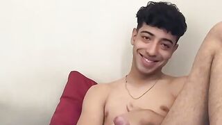 Cute Hunk Henry Lynes enjoys stroking his huge cock in his bed