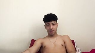 Cute Hunk Henry Lynes enjoys stroking his huge cock in his bed