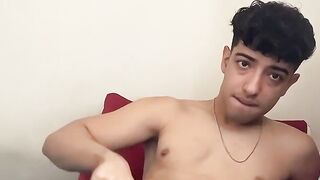 Cute Hunk Henry Lynes enjoys stroking his huge cock in his bed