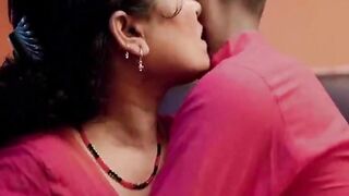 Desi Bengali Chachi Ko Holi Wale Din Boyfriend Jabardast Choda