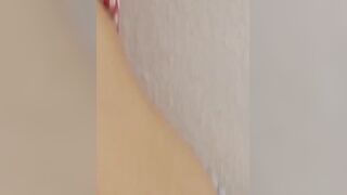BLONDE BOMBSHELL FROM ENGLAND GETS THƯrong约 BANGER FROM SIR JIM IN POV