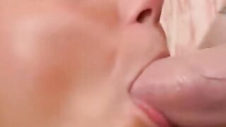 UNBELIEVABLE! Marilyns Insatiable Lust Devours Thick Cock in Epic Bath Tub Smackdown