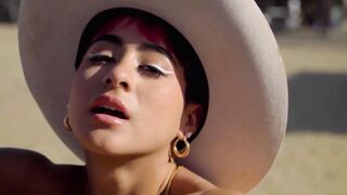 "Sexy Teen & Hot Milf Threesome - Steamy Group Action"