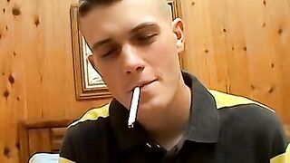 "Smoking & Wanking - Hunks Jerk Off In Public"