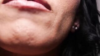 Alluring Vitoria Vonteese carries dudes impregnating load