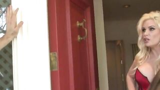 Guy licking and fucking horny sugarmommy