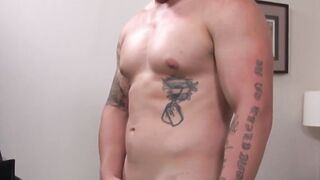 Solo muscular soldier Jeremy Diesel masturbates on camera
