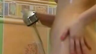 UNLEASH THE BEAST Russian Cuties Steamy Shower BOMBSHELL