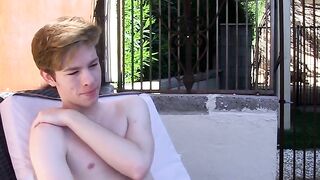 SQUIRTING TWINK SPLOSHES JUICE IN EPIC OUTDOOR JAYHOLE SESSION