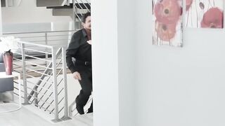 Tommy Gunn Unleashes a Tsunami of Cum on Skylar Snows Helpless Honeymoon Hideaway!