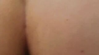 LA FILLETTE EN LIGNE FERAIT LE PLUS CHAUD EN LHISTOIRE DU NET!