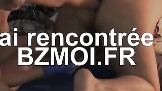 Sa femme fouille au fond de son cul