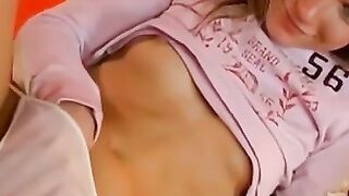 Ageless Seductress Cindy Unleashes Her Wild Side on Live Cam