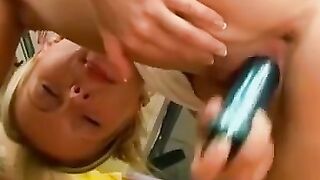 Old Spontaneity Awakening Orgasmic Bliss inside a Cozy Chair