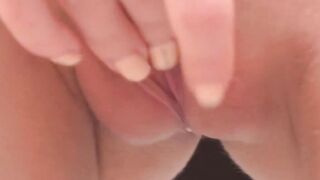 SIZZLING SWEETHEART SATISFIES HER WAXING APETITE FOR SOME DELICIOUS PUSSY PLAY!