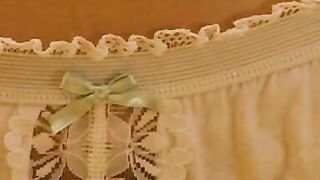 Grandmas Gentle Strokve sexsual encounter between old Women