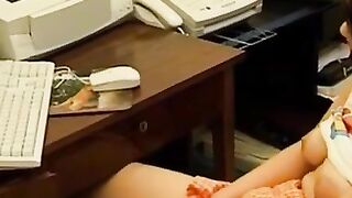 MINDBLOWING WC CARNAGE Creampies Galore as Dyke Couple Devours Each Others MiniMes