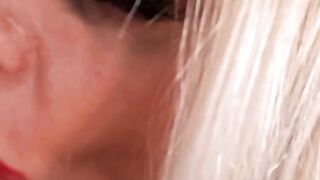 "Elizabeth-Romanova's Magic Wand Vibrator Blowjob Adventure"
