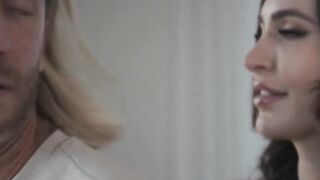 "Ella Reese's Hot Summer Nights - A Steamy Affair With Your Sexy New Next Door Neighbour"