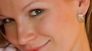 Teen Goddess Livesex - Hot Amateur Babe Masturbates on Cam For You!