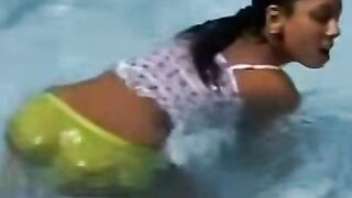 "Teeny Bopper's Sensual Outdoor Orgasm - Beautiful Young Thing Fucks Herself Outside"