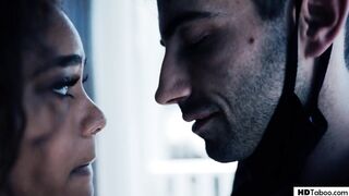 Coronavirus can't prevent ex-wife to have sex (with delivery boy)