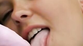 Outdoors-Public-MILF-SexualHealing-UncutPussy