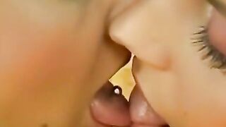 "Sex-Toys Expert Milf Shares Her Favorite Toys in Detailed Review"