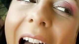 "Sex-Toys Expert Milf Shares Her Favorite Toys in Detailed Review"