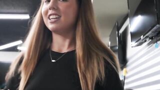 Blondie's Wet Pussy - Barbershop Sex Adventure