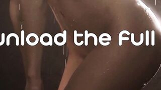 Steam-Filled Bathroom Encounters - Hot MILF Introduces Wet Pussy to Her Lover