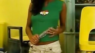 Jane and her transparent toy