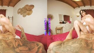 Purity VR - Exotic Dancer Natallik Gets Intimate Virtual Reality Experience