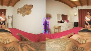 Purity VR - Exotic Dancer Natallik Gets Intimate Virtual Reality Experience