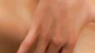 MILF Fingering Her Way to Multiple Mindblowing Orgasms - Old Man's Daughter Visits Him at The GYM!