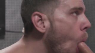 Steve Rickz Fucks And Rims She-MALE Pussy With Ass Play For A Hot Anal Fuck