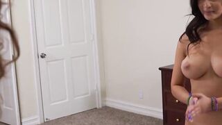 Dark & Delicious Pussy Pleasure with Hot Spanish Babe - Cassie De La Isla