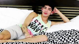 Interviews & Confessions - Behind-the-Scenes Footage of Pale Lad's Sex Scene