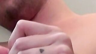 Smokin' Hot Feets - Foot Worship & Jerking Off