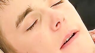 Horny gay jock eager to deepthroat twinks hard dick