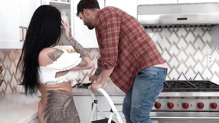 Amature Milf-Lexie Nicoles's POV Creampied by Huge BBC in Hardcore