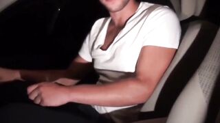 Jess gets head from British cocksucker Luke in parked car at night