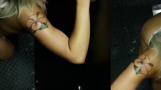 Bubble Butt Platinum Blondie Alexis Kay Sucks & Swallows Huge Load
