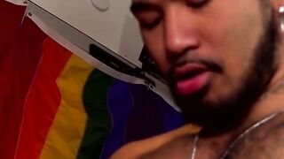 Jon Darra eats Jesse Stones Ass then fucks him raw in workout session