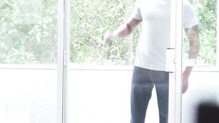 Bridgette B calls Isiah Maxwell to fuck her and cast in her new movie