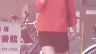Japanese Babe Faces Peeing Challenge in Public