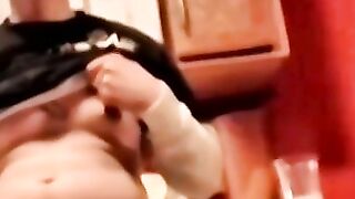 Amateur Teens Share Facial in Home-Made Porn Video