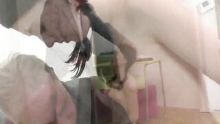 Curvy Brünnette Babe MILA Fucks Herself With A Big Black Fuck Stick