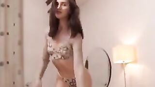 Hot Wife Swinger's Secret - Facial Finish